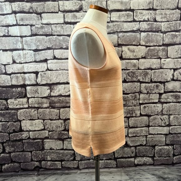 Chico's Pale Peach U Neckline Sleeveless Tank Size M - Picture 8 of 9